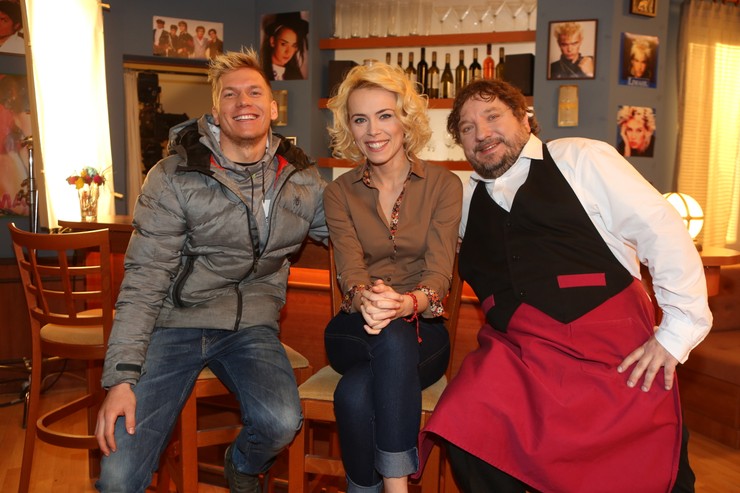 adam zampa v panelaku4