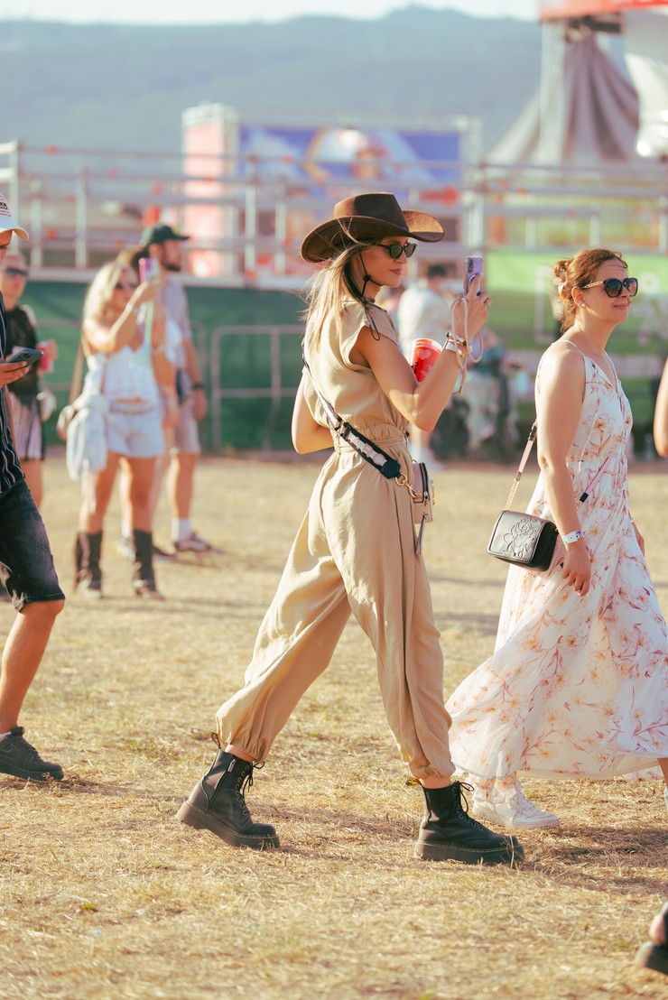 Festival LOVESTREAM - outfity