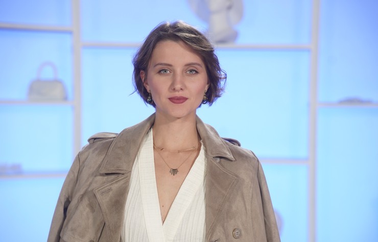 Nákupné maniačky: téma Ako po masle - Lucia