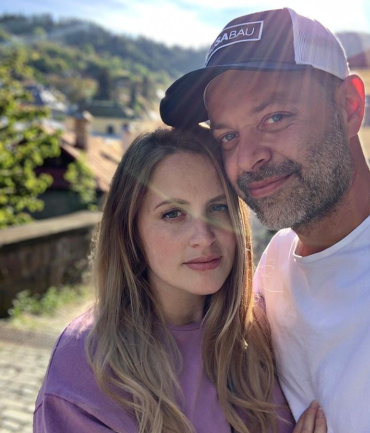 Martin Chynoranský so snúbenicou Kristínou