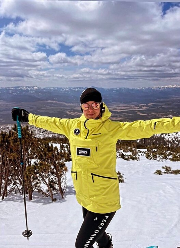 Nela Pocisková na lyžovačke s rodinou