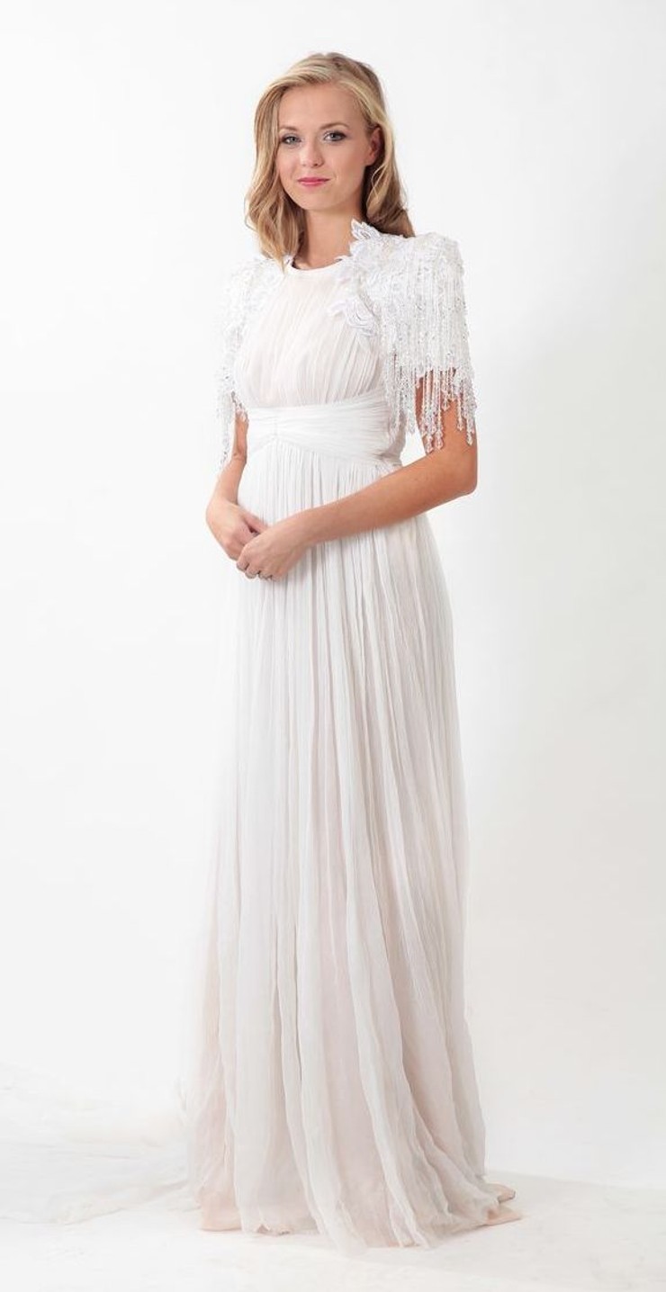 Nataly vo svadobných šatách 2 - Panelák