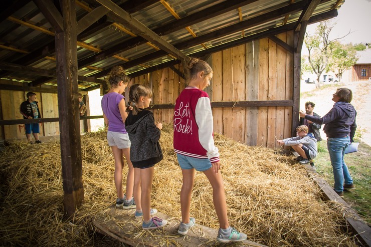 Prázdniny - Zábava v sene