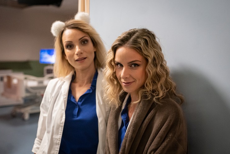 Nemocnica - Nela Pocisková a Zuzana Kanócz