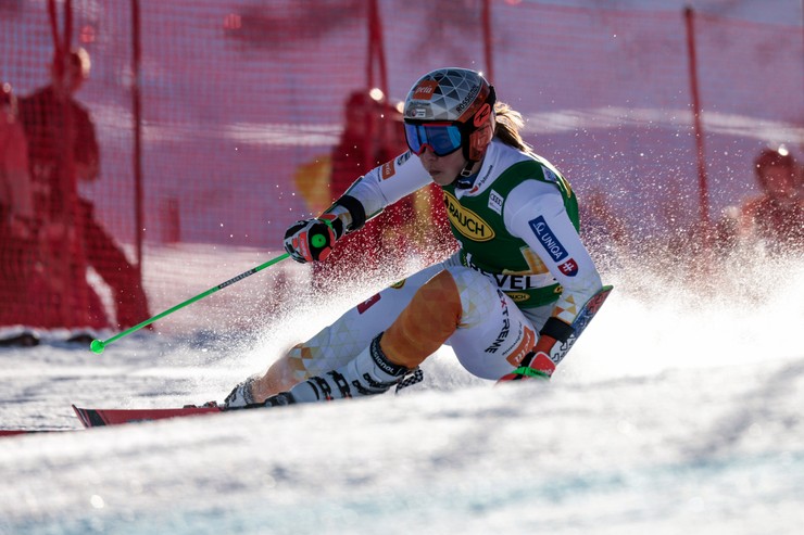 France_Alpine_Skiing_World_Cup_19365-56cea2e0f7024130b7f49fdbe37f0094