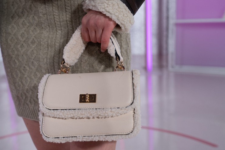 Nákupné maniačky: téma Obleč sa na chatu v zime - Lucia