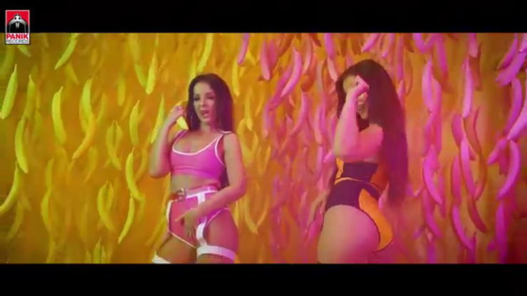 Najpikantnejšie fotky roku 2019 - Twiins