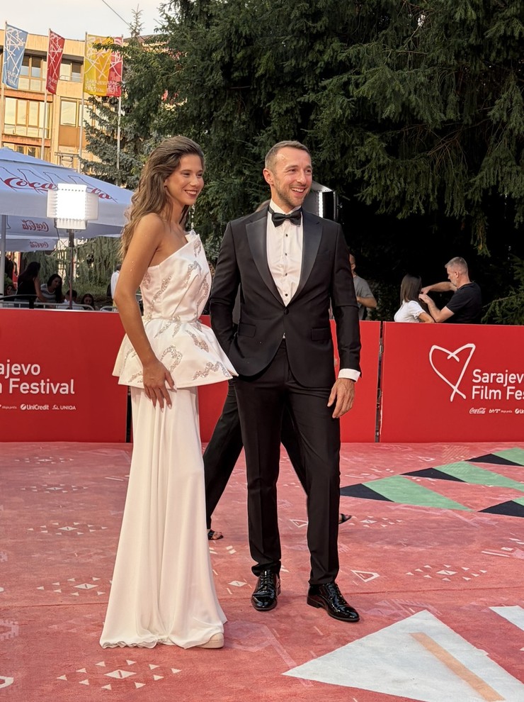 Sarajevo Film Festival 2026 bosnianska herečka Hana Zrno a bosniansky herec a docent pohybového umenia Emir Fejzić