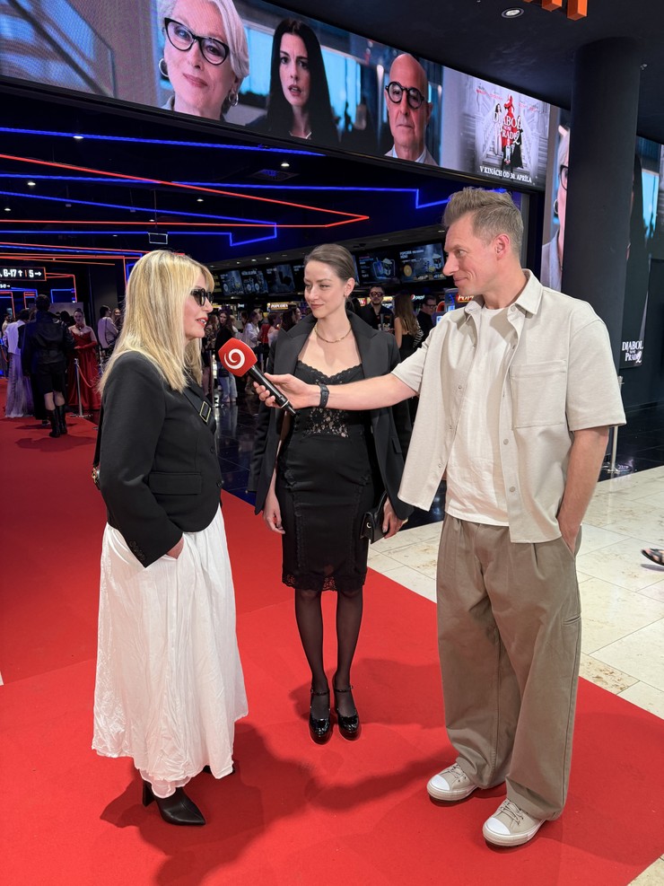 Diabol nosí Pradu 2 - Emma Tekelyová, Babsy Jagušák a Thomas Puskailer