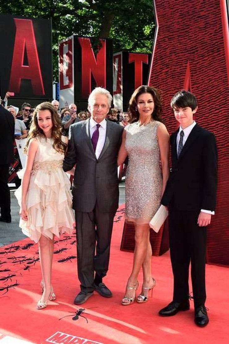 Catherine Zeta-Jones a Michael Douglas s deťmi