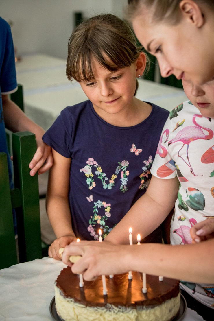 Prázdniny - Narodeninová oslava Karolínky