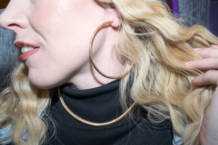 Nákupné maniačky: téma Hokejová fanúšička - Iva