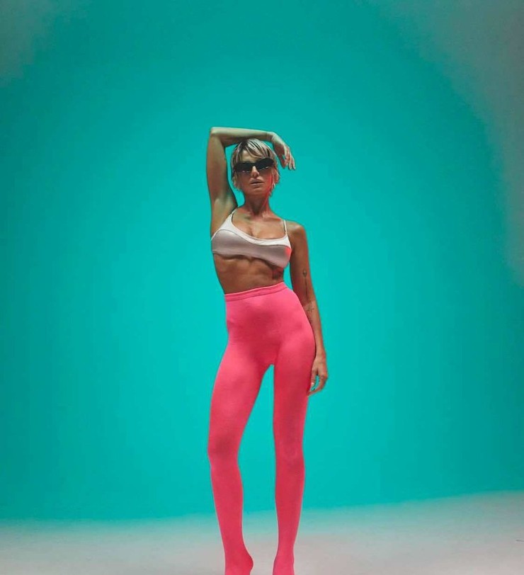 Dara Rolins 