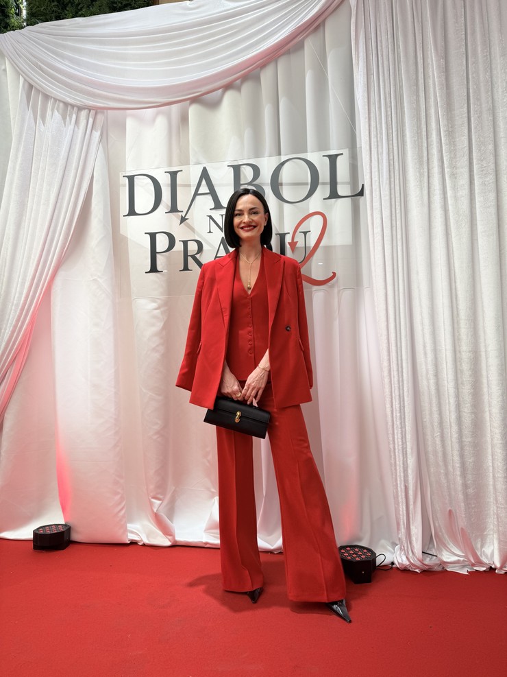 Diabol nosí Pradu 2  - Mirka Dobiš