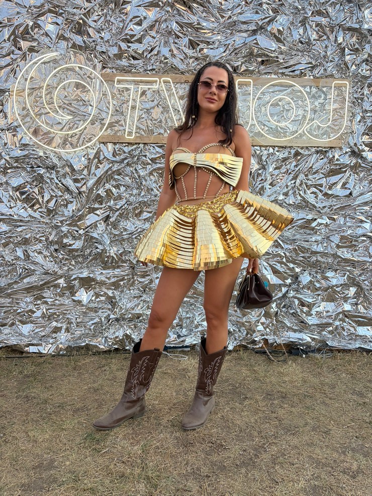 Festival LOVESTREAM - outfity