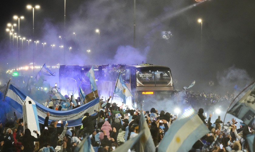 Oslavy návratu národného tímu v Argentíne napriek finálovej prehre