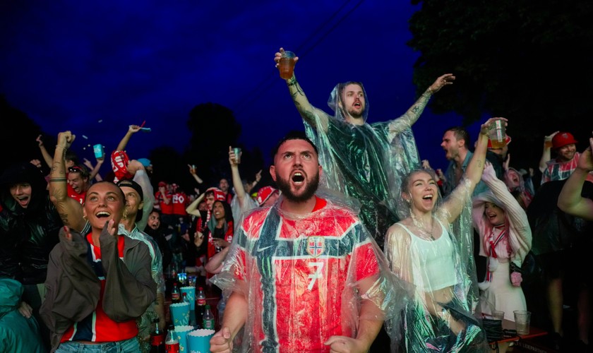 Zo stávky sa stal hit, letecké spoločnosti pobavili internet