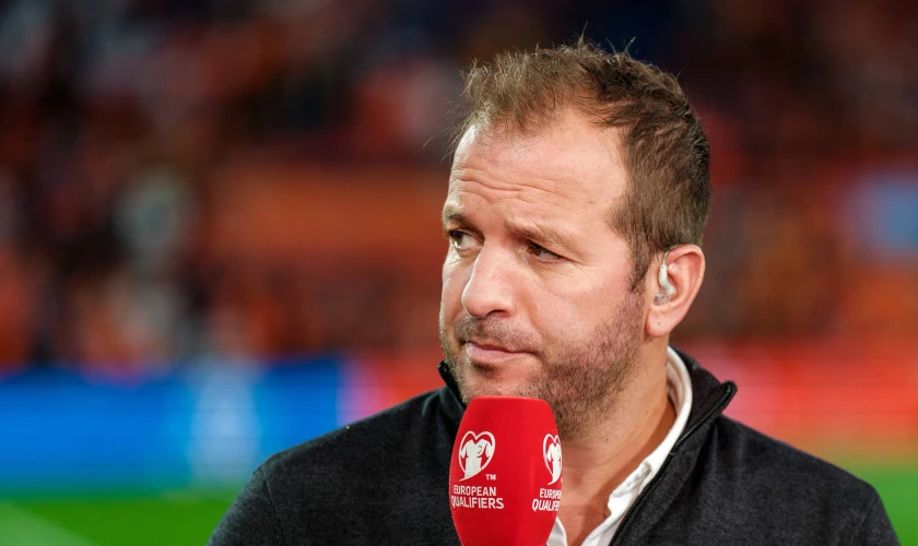 Van der Vaart sa ospravedlnil za vyjadrenia na adresu Japoncov