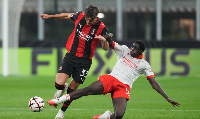 Benfica umlčala San Siro! AC Miláno zdolala v šlágri Európskej ligy