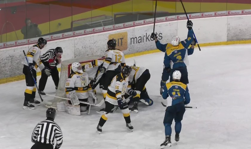 HC TEBS Bratislava - HC 19 Humenné