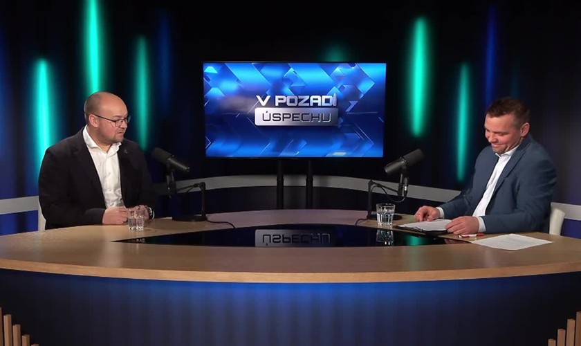 V pozadí úspechu - univerzitný hokej