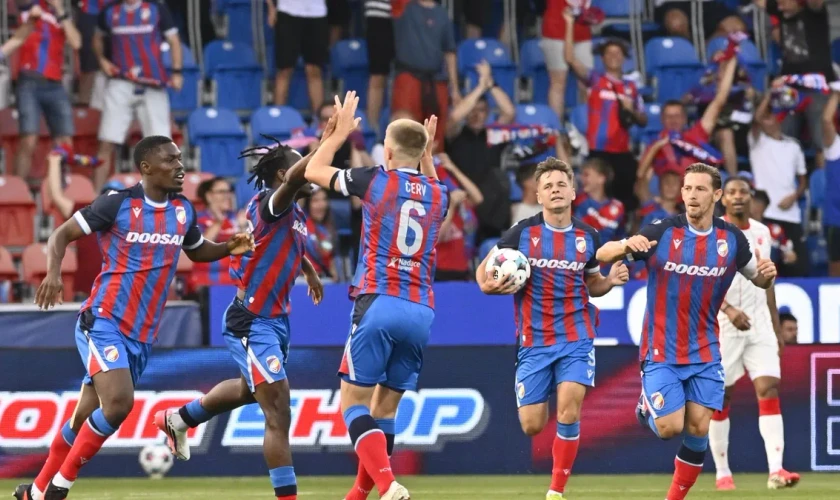 Slováci boli v hlavnej úlohe! Plzeň po šialenom obrate rozdrvila Crvenu Zvezdu a postupuje do Európskej ligy