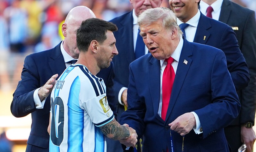 FIFA začala vyšetrovanie po finále MS, Argentíncom hrozia tresty