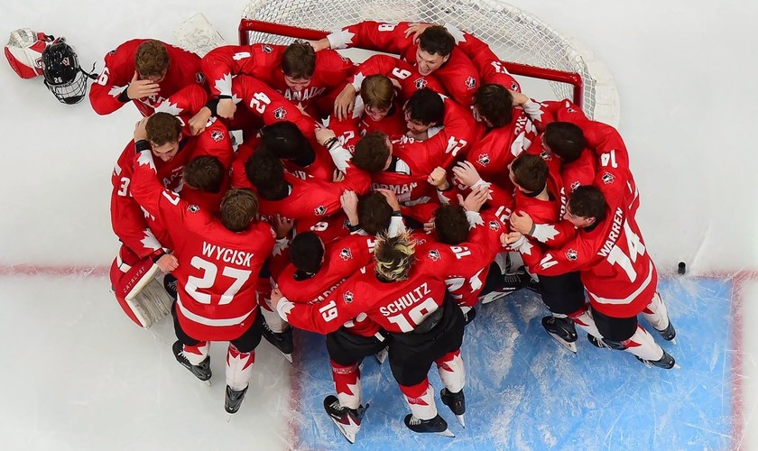 Kanada deklasovala USA vo finále vysoko 8:1