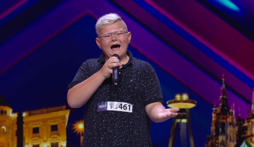 Rozkošný chlapček na pódiu rozbalil obrovskú šou: Takýto hlas je naozaj dar od Boha!