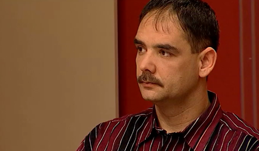 Kašleš na mňa aj na syna!