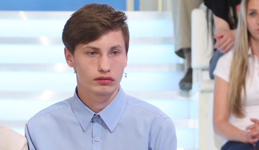 Obrovské trápenie tínedžera: Mama mu zomrela na ulici, rok nevedel, kde leží jej telo!