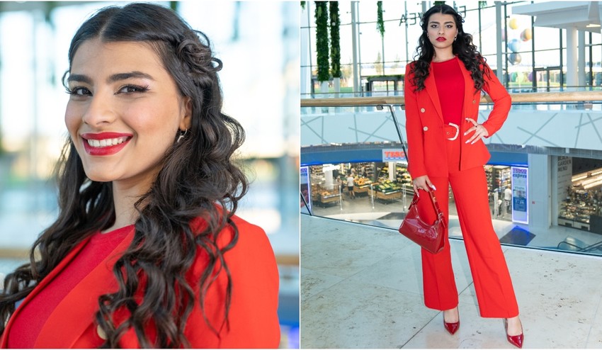 Nákupné maniačky: téma 50 odtieňov červenej - Sára