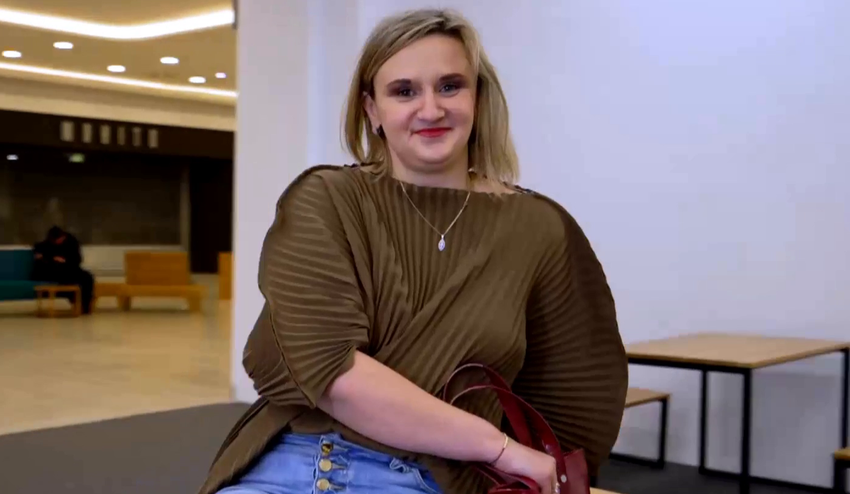 Dámy, viete, ako sa starať o plisované kúsky, aby vám vydržali? Dajte na Veronikine tipy!