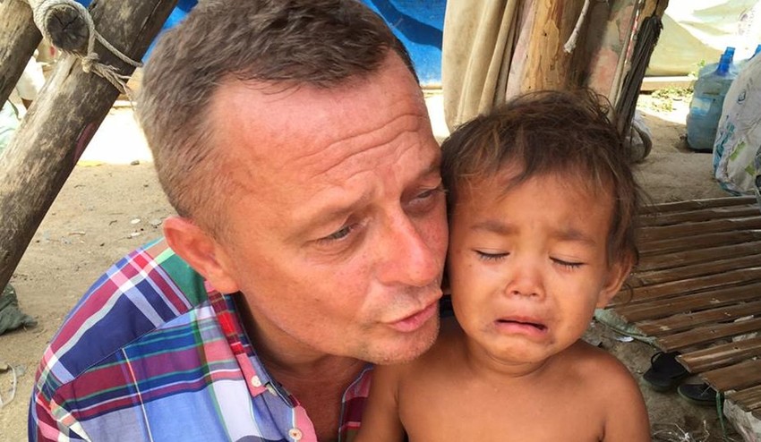 Odkiaľ berie toľko odvahy? Rozboril sa chystá do nebezpečných vojnových zón!