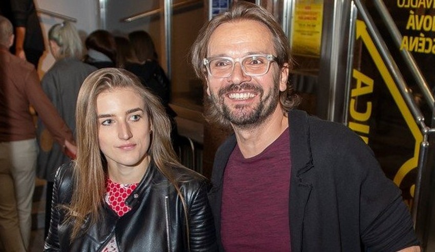 Mladá manželka Jána Ďurovčíka sa objavila v seriáli Jenny! Ako jej šla úloha choreografky?