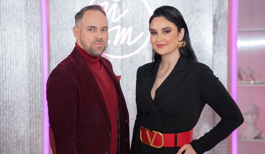 Dámy, chcete pôsobiť mladistvejšie a štíhlejšie? Oblúkom sa vyhýbajte tejto kombinácii!