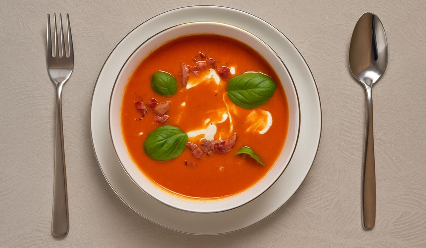 Polievka z pečenej papriky