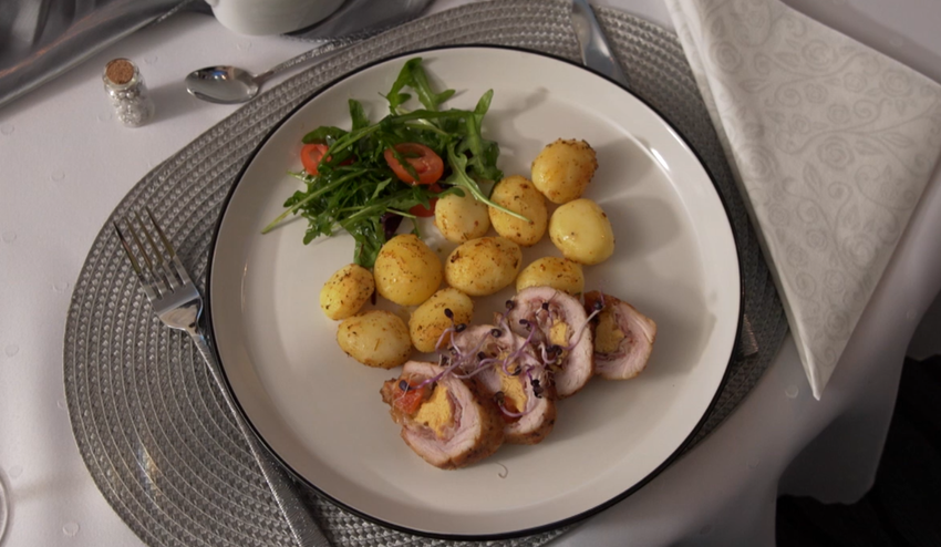 Hlavné jedlo: Ružové plnené farebným svetlom