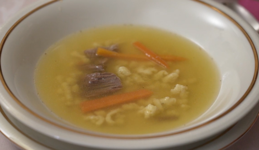 Polievka: Nedeľná chvíľka poézie