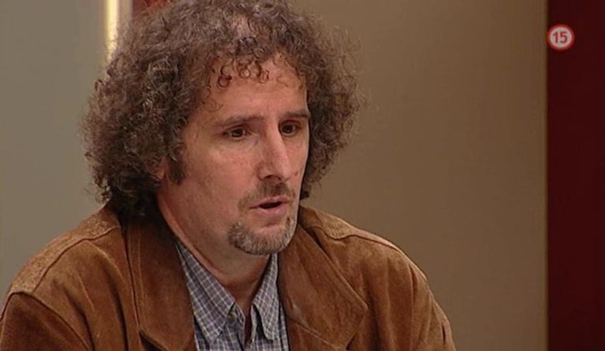 Lezieš mi na nervy!