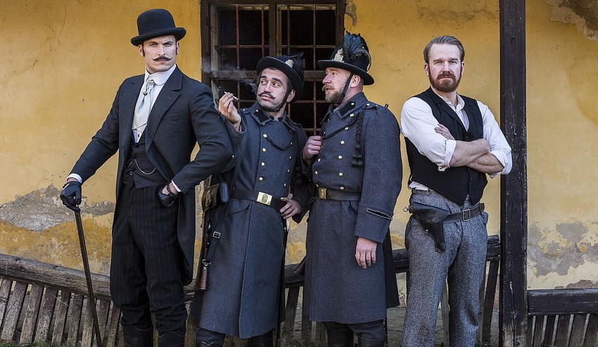 Tajomné vraždy a sebavedomý detektív obrátia Betliar hore nohami: Príbeh 1890 vás pohltí!