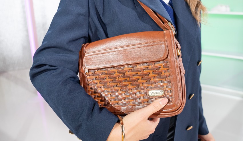 Hľadáte dokonalú kabelku, ktorú ozaj vynosíte? Pri kúpe sa vyhnite TÝMTO 5 módnym mýtom!