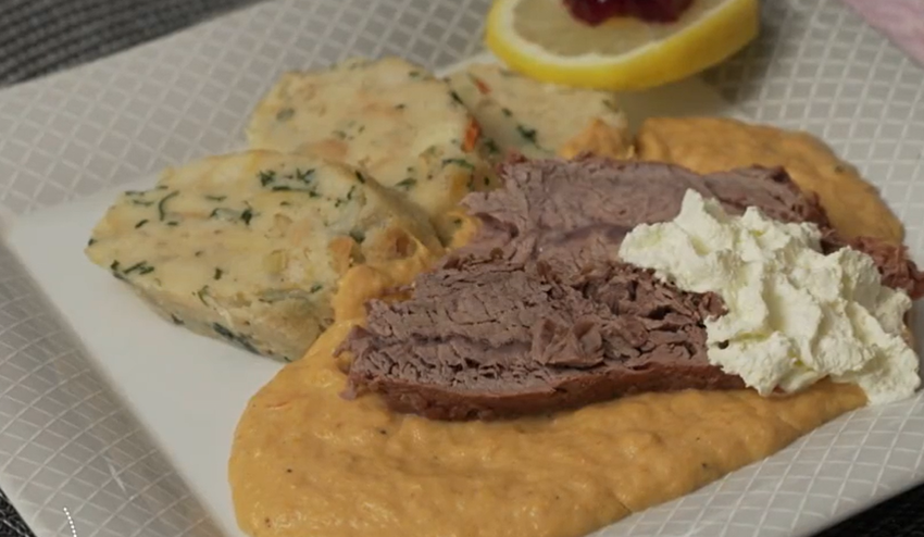 Hlavné jedlo: Povianočný plameň s koreňmi Zeme