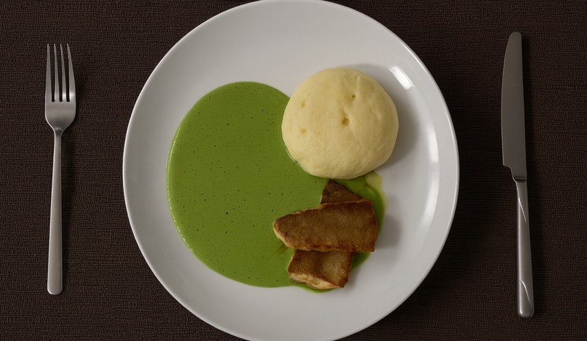 Údený pstruh, domáca knedľa, kôprová omáčka