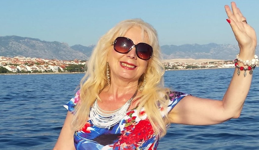 Božanka schová do vrecka aj výrazne mladšie ženy: Môže mať po 70-tke TAKÉTO štíhle nohy?