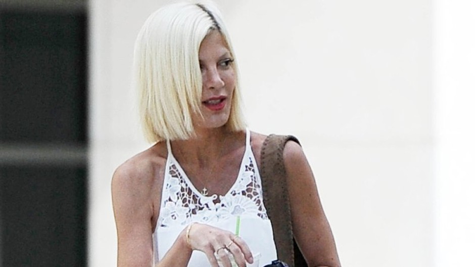 Tori Spelling titulná