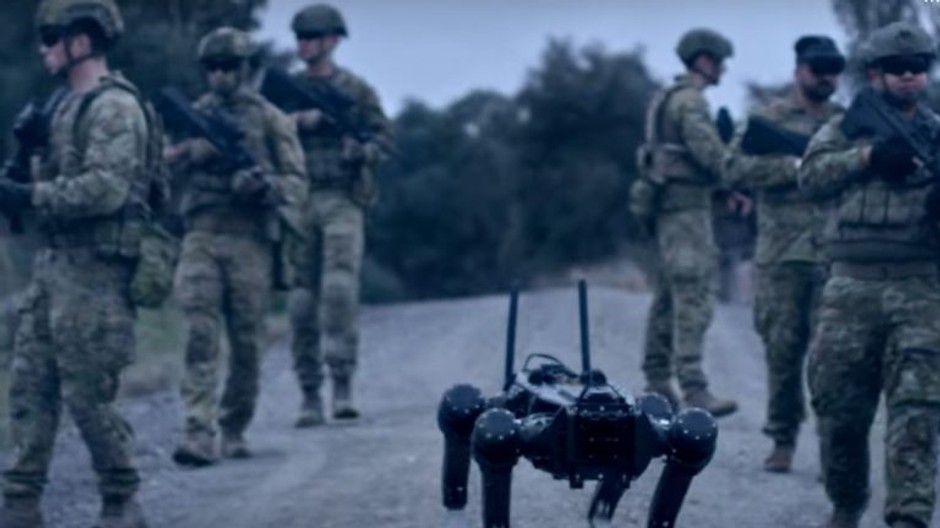 robotický pes_headset