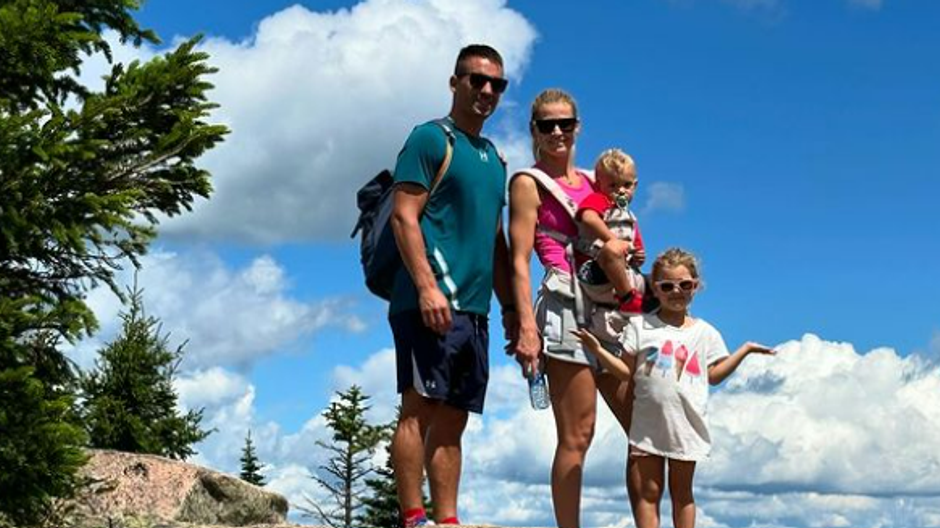 Safarova a Plekanec s detmi