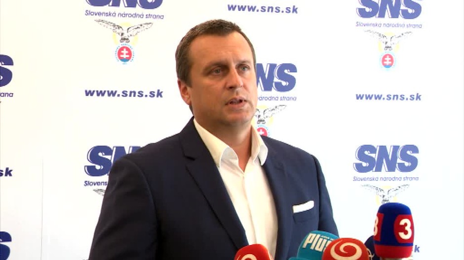 Fico, Danko a Bugár: Ukľudnili sme koaličnú hladinu1762