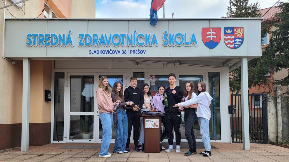 1_Olejko chráni prírodu_ Stredná zdravotnícka škola v Prešove